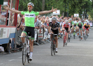 Marco Brus. vorig jaar in het groen naar de zege in Riethoven. (foto Theo van Sambeek)