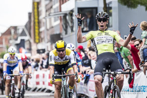 Boxtel 19-06-2016 Ster ZLM Toer Etappe Someren - Boxtel  /   Wim Stroetinga wint de sprint voor Dylan Groenewegen photo : Wouter Roosenboom