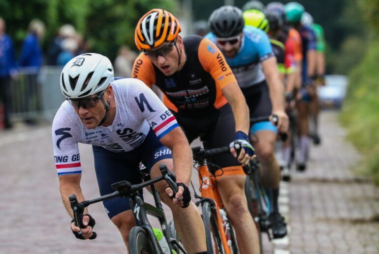 Hans Dekkers snelste in Wielerzomer Ossendrecht