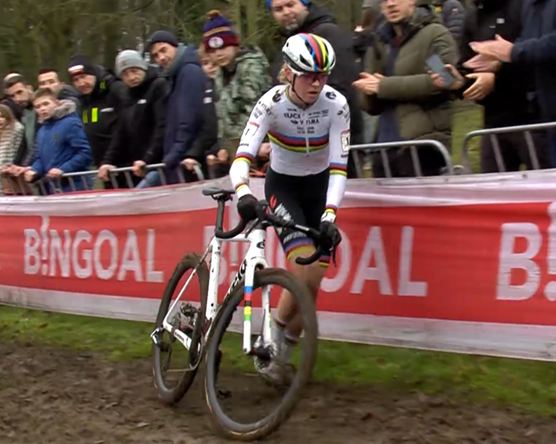Fem van Empel wint Vestingloop in ‘s-Hertogenbosch